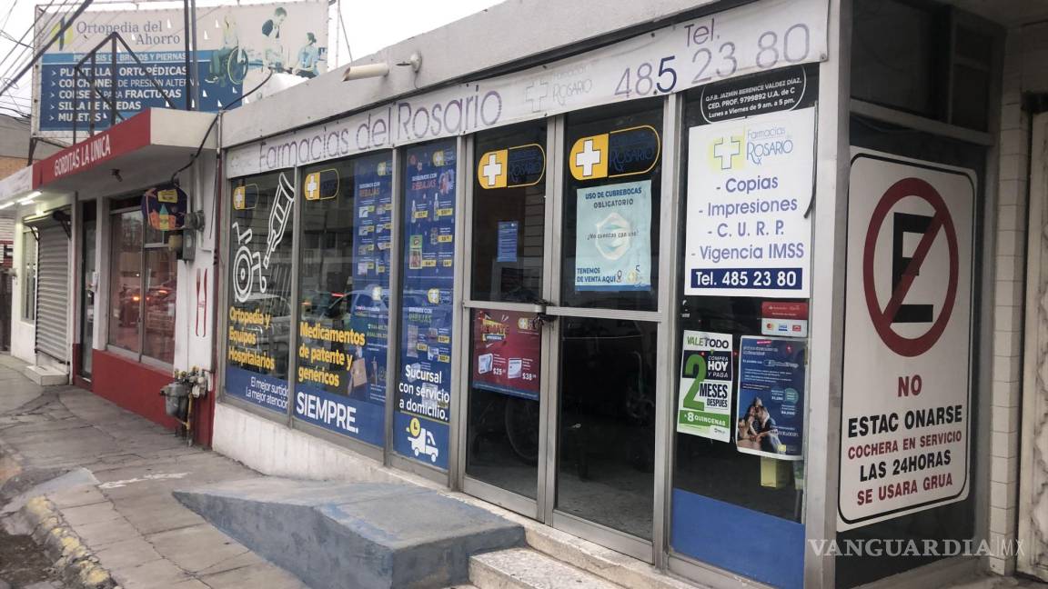 Saltillo: asaltan farmacia en pleno V. Carranza; casi matan a empleada por 272 pesos