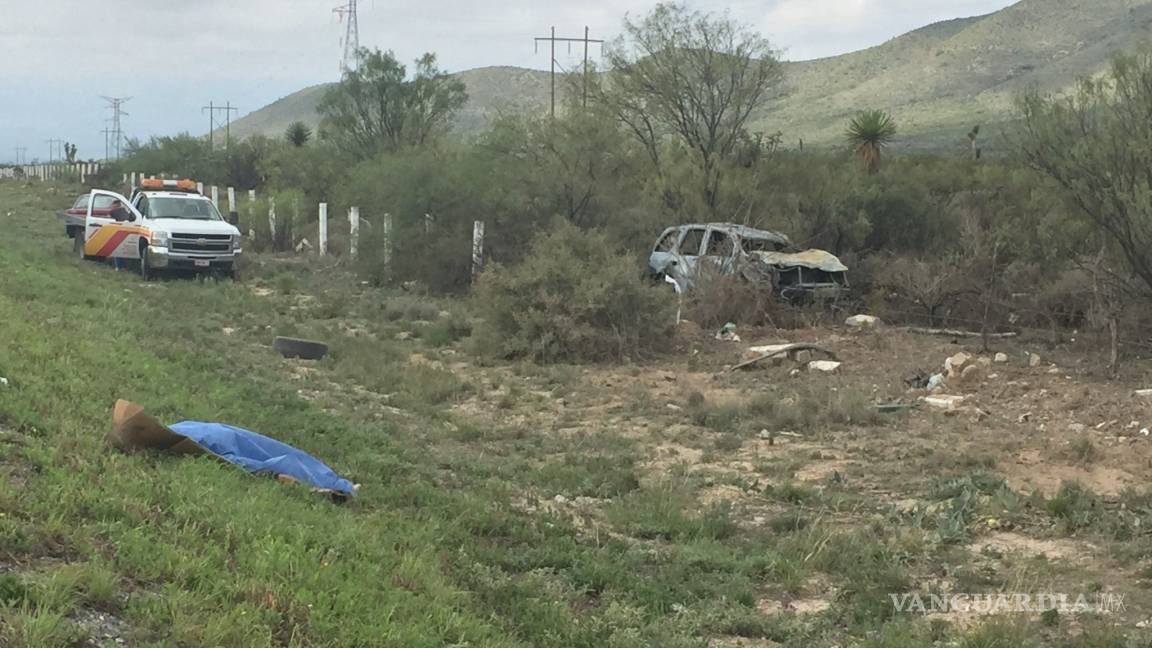Pierde la vida tras volcar en la carretera Saltillo-Zacatecas