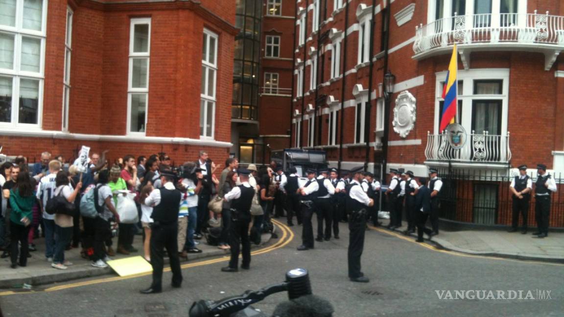 Denuncian intento de intrusión a embajada de Ecuador en Londres