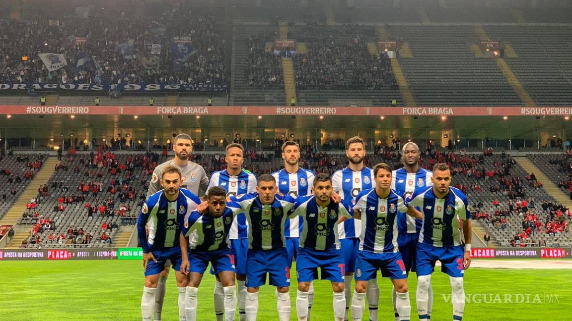 'Tecatito' Corona contribuye en el pase del Porto a la Final de la Copa de Portugal