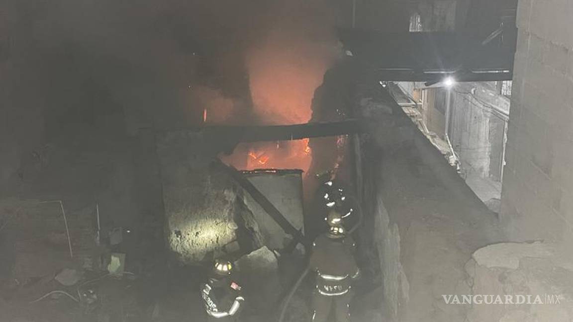 Incendian casa tras riña entre drogadictos en Saltillo