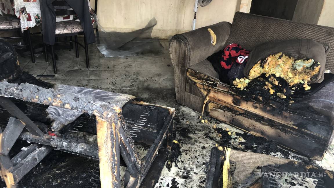 Madre da encendedor a sus hijos de 8, 9 y 11 años de edad; incendian su casa en Saltillo