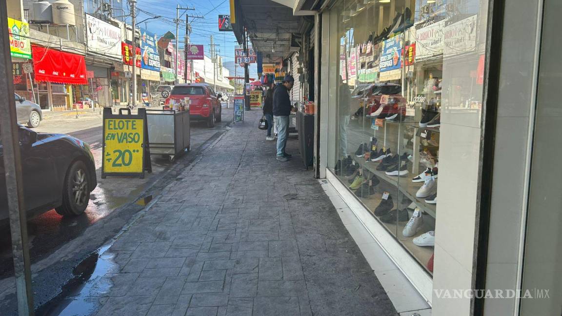 $!Comerciantes aplican descuentos y promociones para enfrentar la caída en ventas.