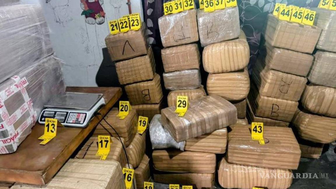 $!La vivienda cateada se ubica en la colonia Fabriles en Monterrey, informó la Fiscalía General de Justicia del estado.