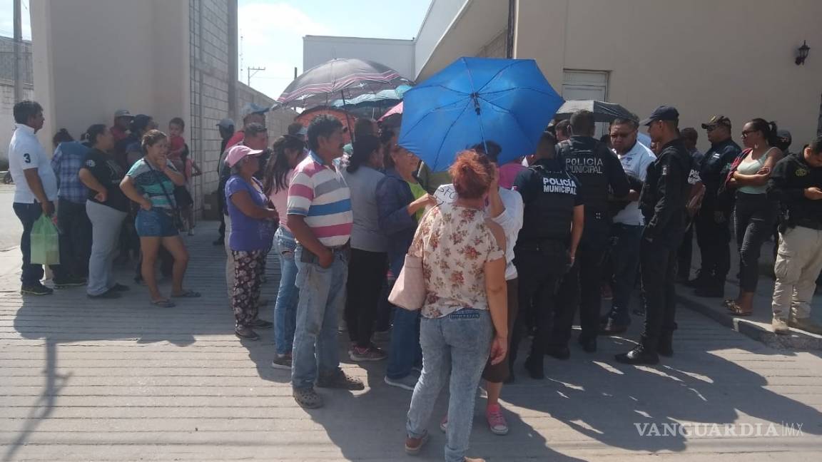 $!Comunidad protesta porque no se les considera en la ruta de camión Torreón-San Pedro