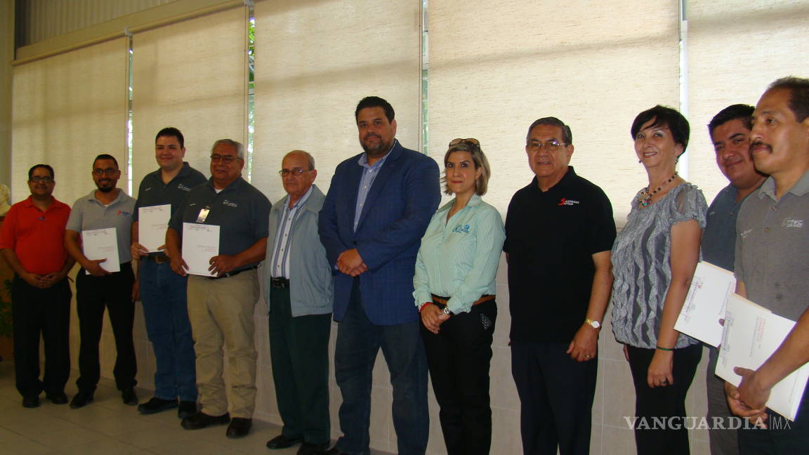 Reciben profesores del Don Bosco certificados del MMFD