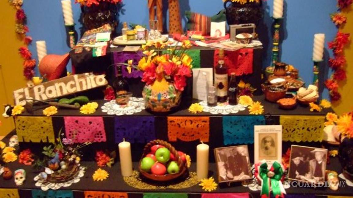 $!La guía máxima para poner un altar de muertos (y no morir en el intento)