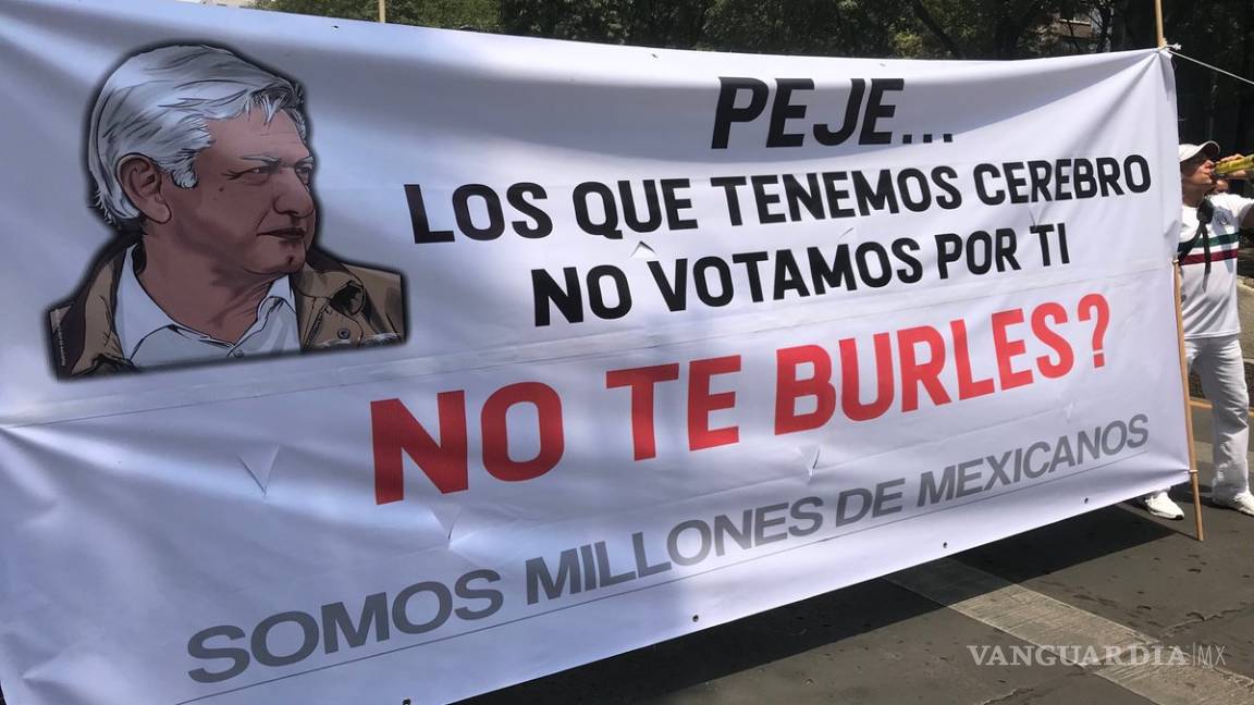 'Fifís sí, idiotas no', miles exigen la renuncia de AMLO en Ciudad de México
