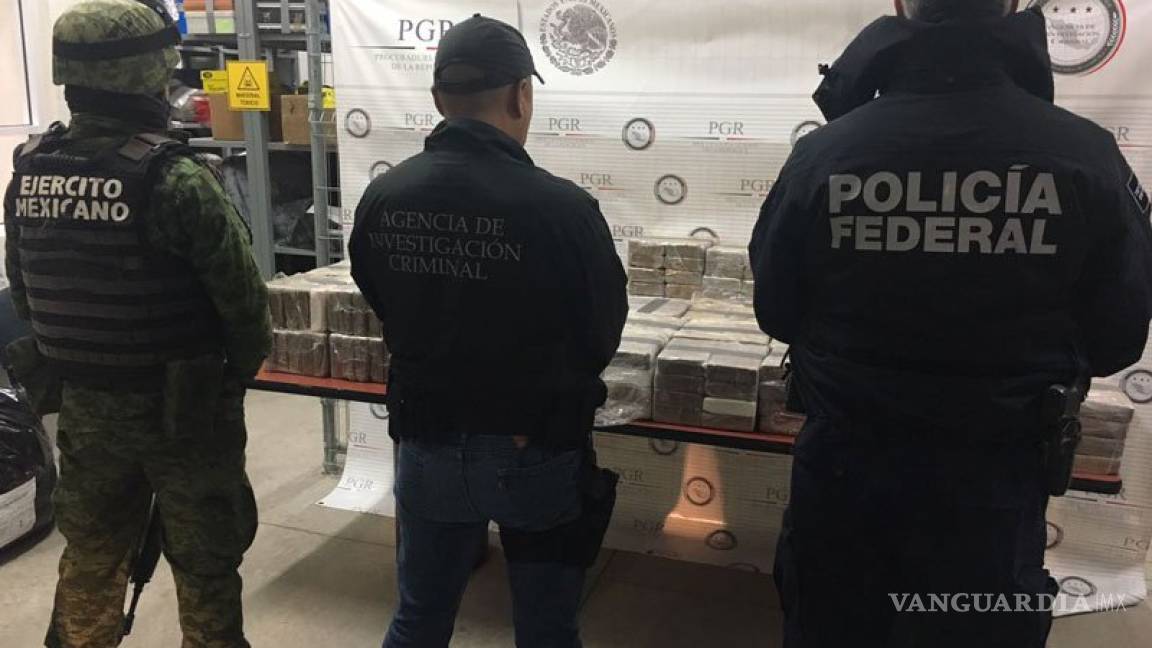 Aseguran avioneta cargada de cocaína en Guanajuato