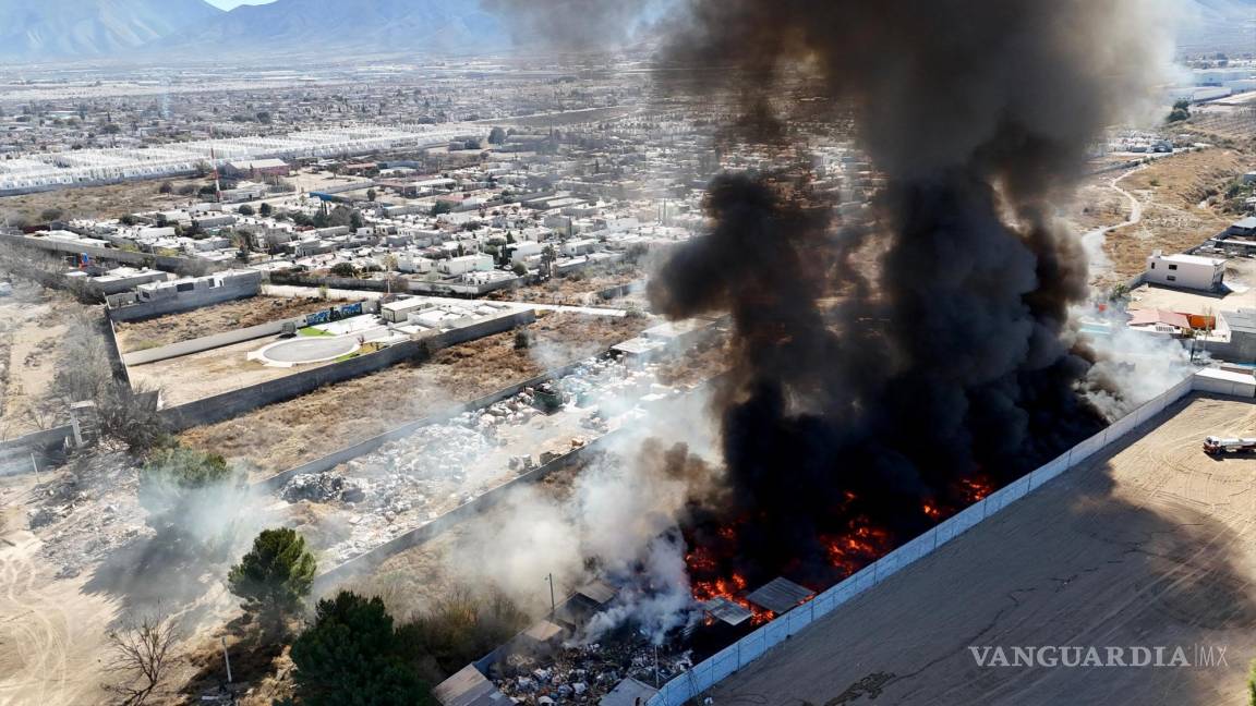 Recicladora consumida por el fuego en Saltillo carece de permisos ante Protección Civil