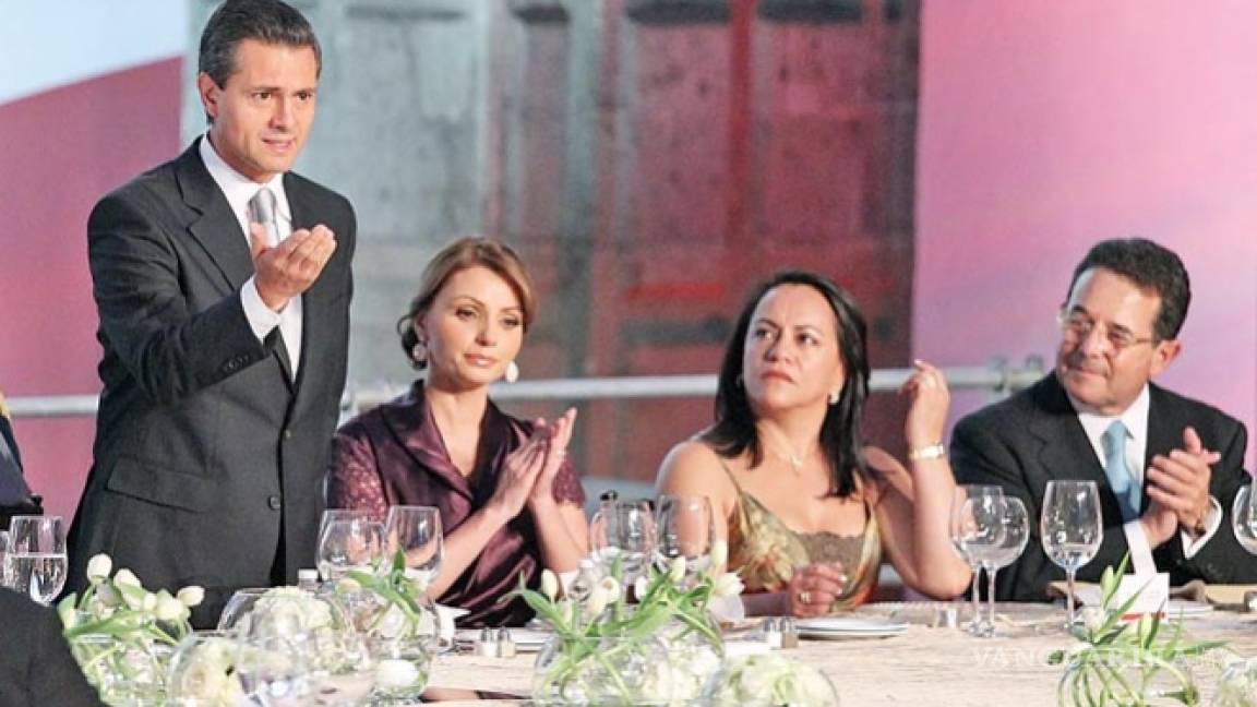 Peña Nieto ha dado 27 galas a reyes y presidentes; no se sabe que empresas contrataron