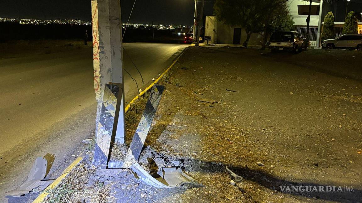 $!A pesar del fuerte impacto, el conductor no sufrió lesiones de gravedad, pero fue detenido por manejar en estado de ebriedad.