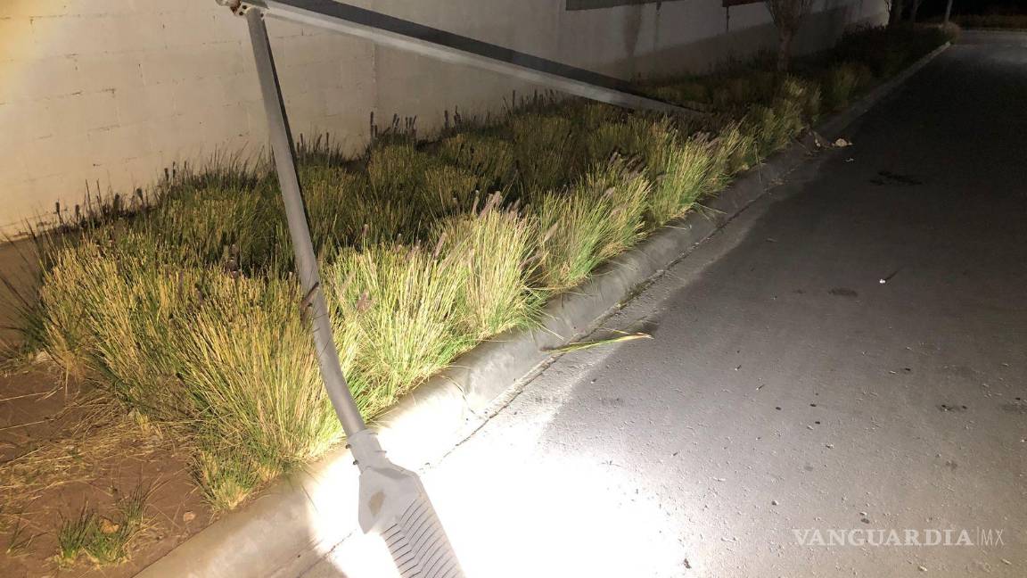 $!Se reportaron luminarias caídas.