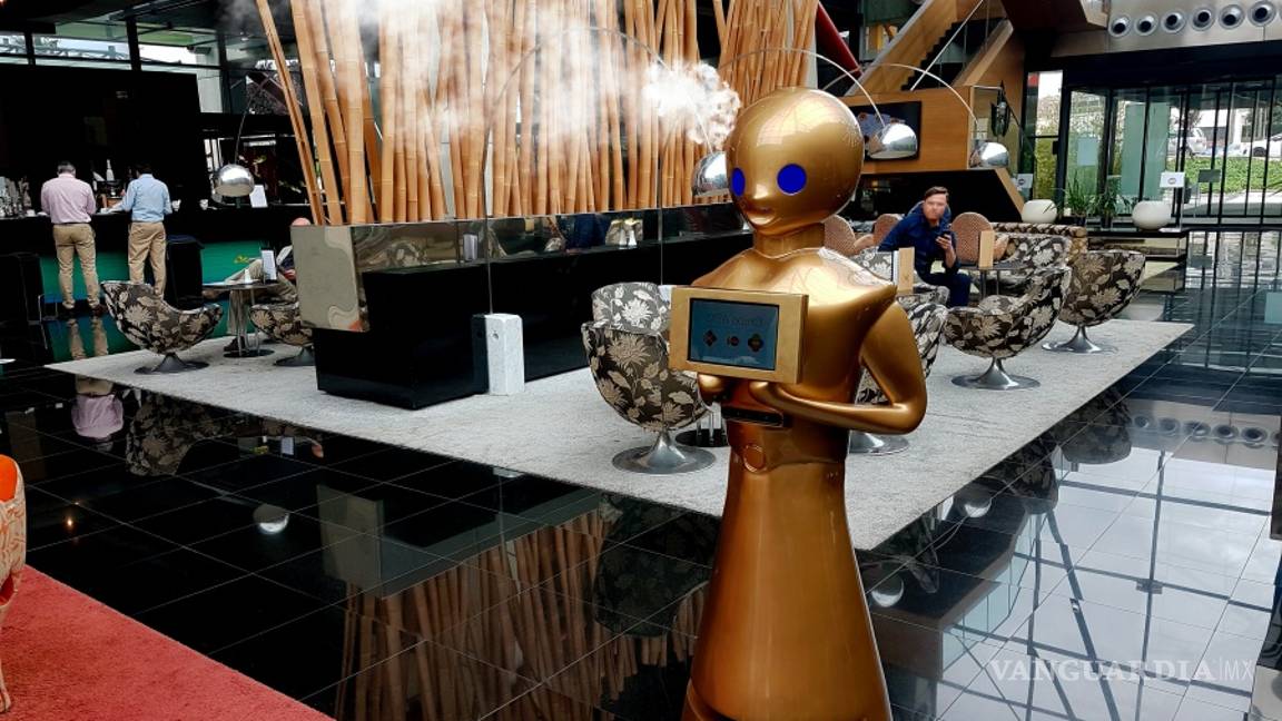 $!Robots, héroes anónimos en los hospitales contra la batalla contra el COVID-19