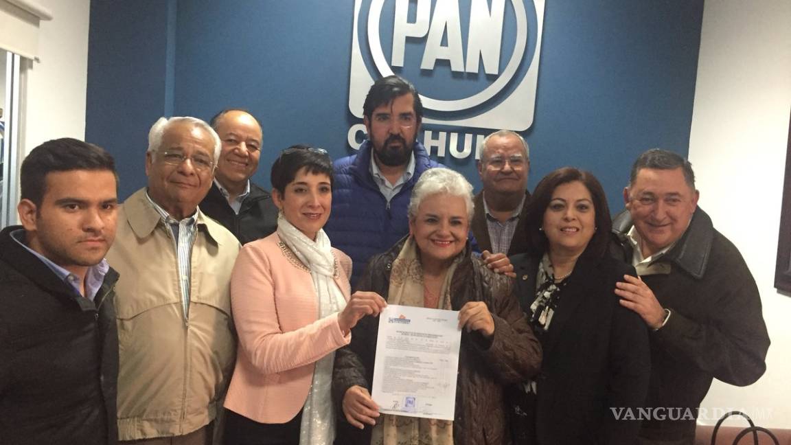 Esther Quintana se registra como precandidata al Senado por el PAN