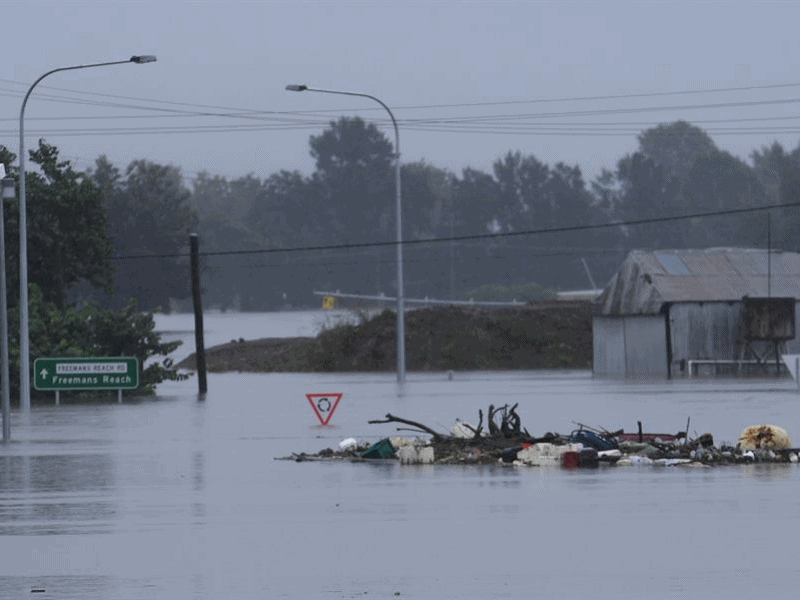 $!Evacuan a 18 mil personas por las peores inundaciones en décadas en Australia