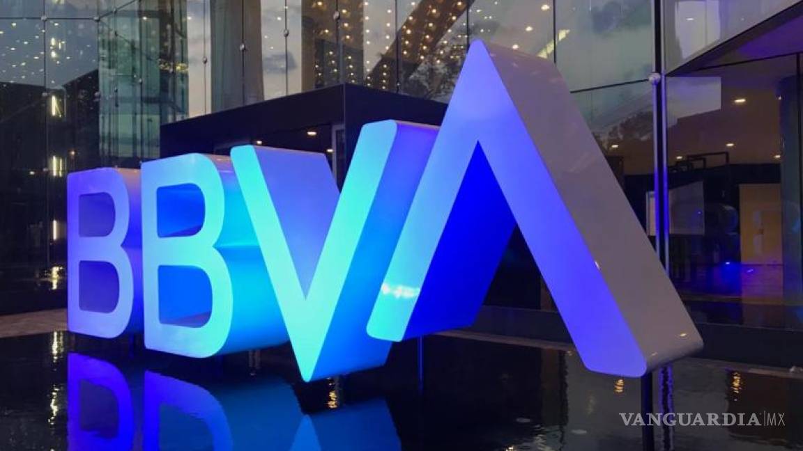 Usuarios de BBVA reportan fallas en aplicación, banca electrónica, comercios y cajeros