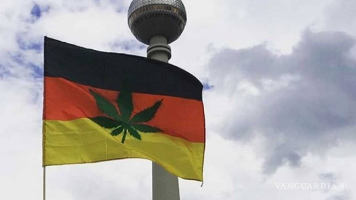 Miles reclaman legalización de mariguana en Alemania