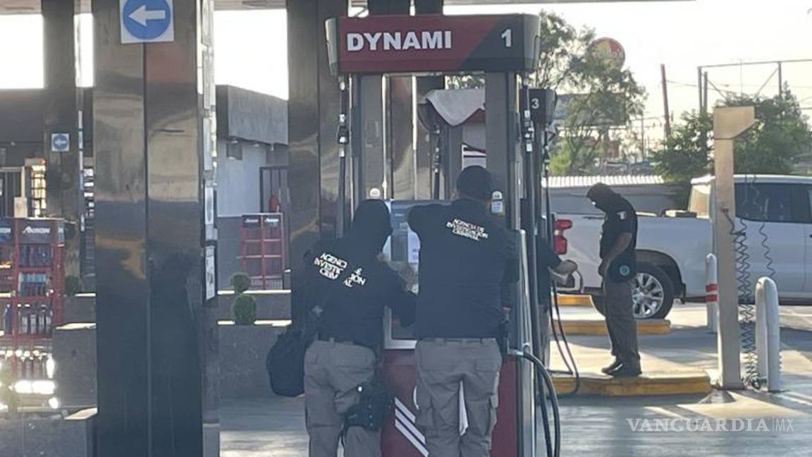 $!En las estaciones ubicadas en la colonia Chapultepec y en la colonia república, trabajadores decidieron cerrar al público en general.