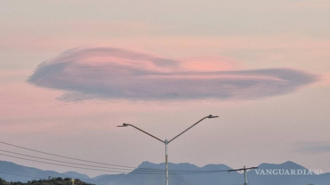 Captan en Saltillo nube con forma de ‘ovni’; se trata de una nube lenticular