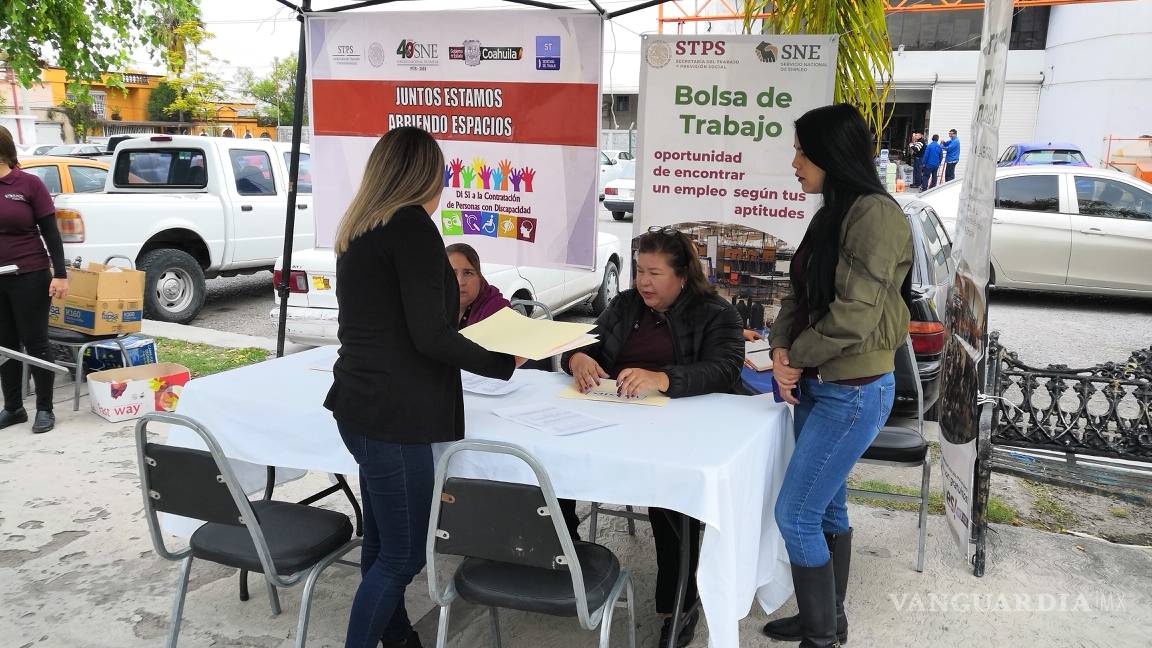 Ofertan 250 vacantes en jornada del empleo en Monclova, Coahuila