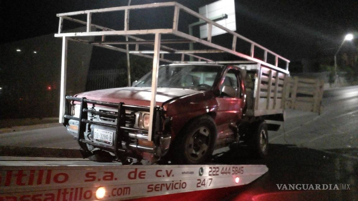 Saltillo: aparatoso accidente sin lesionados obstruye el tráfico en V. Carranza