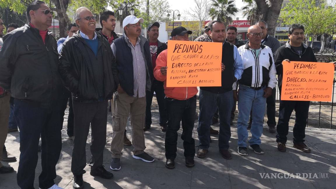 Transportistas de Monclova protestan por ampliación de rutas que invaden su circuito