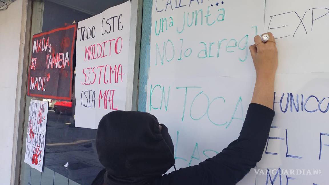Saltillo: Denuncian alumnos del ICN a maestros por acoso sexual, homofobia y malos tratos