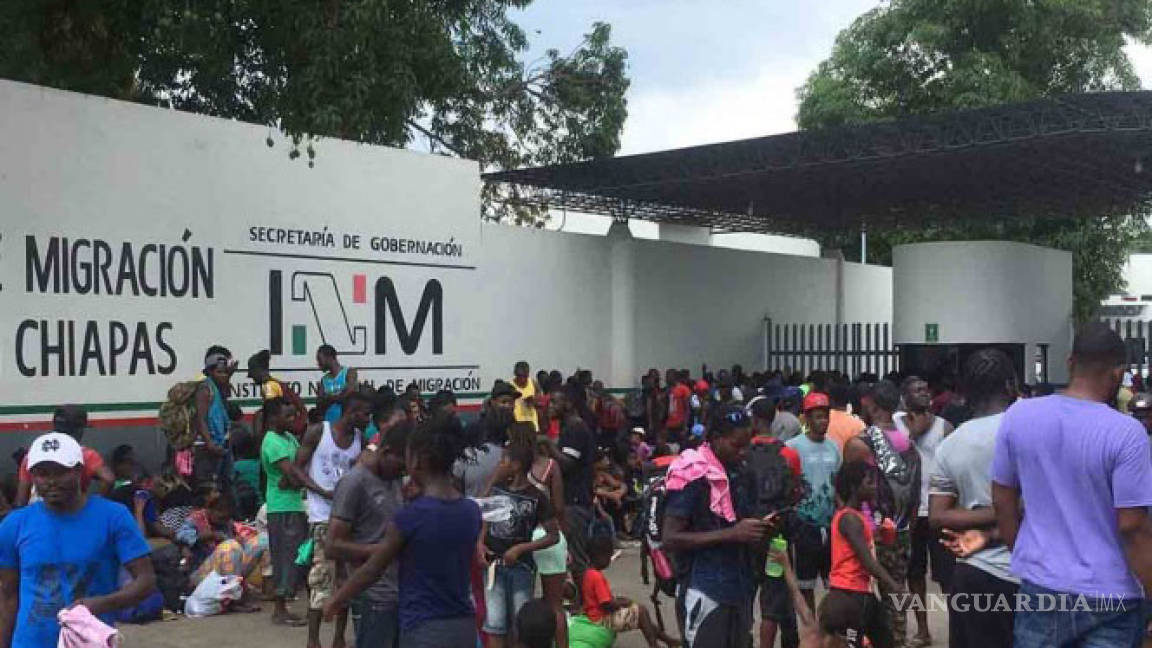 Estancados, mil africanos en México; no les da el INM su pase de salida