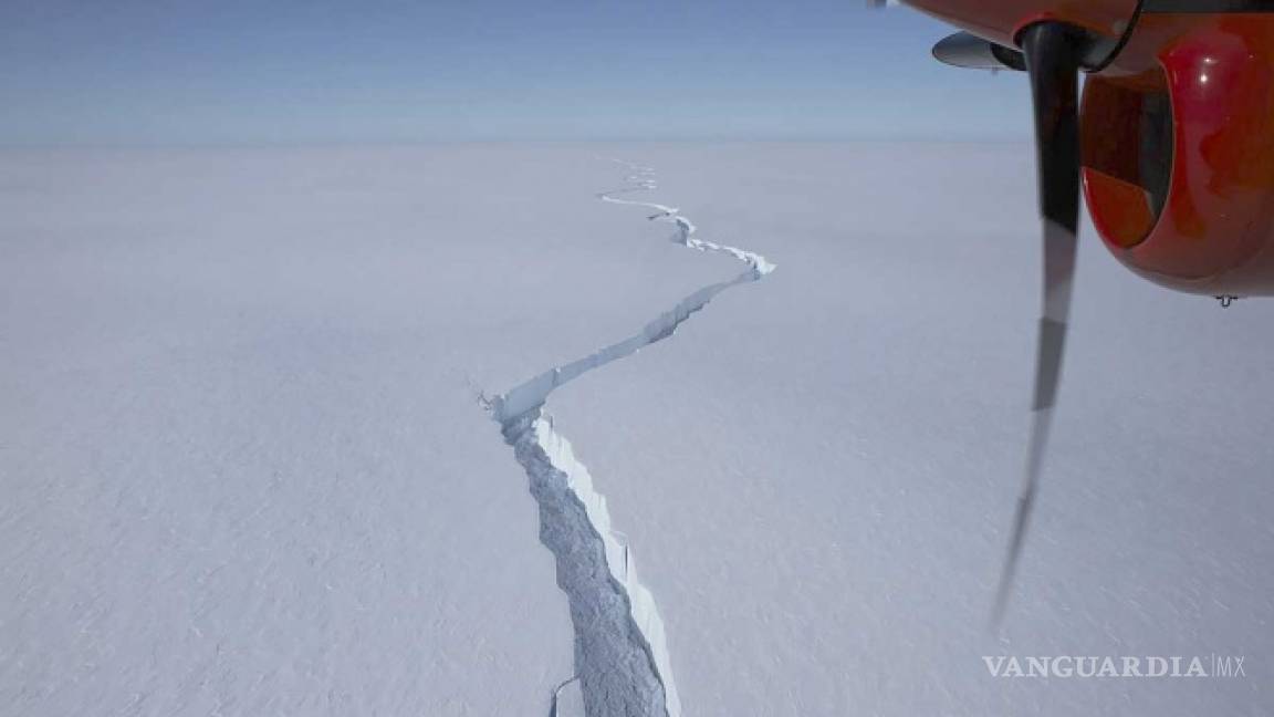 Iceberg del tamaño de Londres se desprende en la Antártida