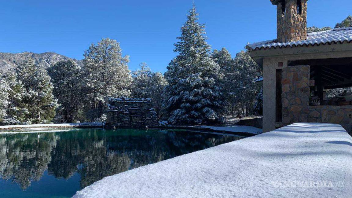 $!Arteaga se pinta de blanco en el último día del año