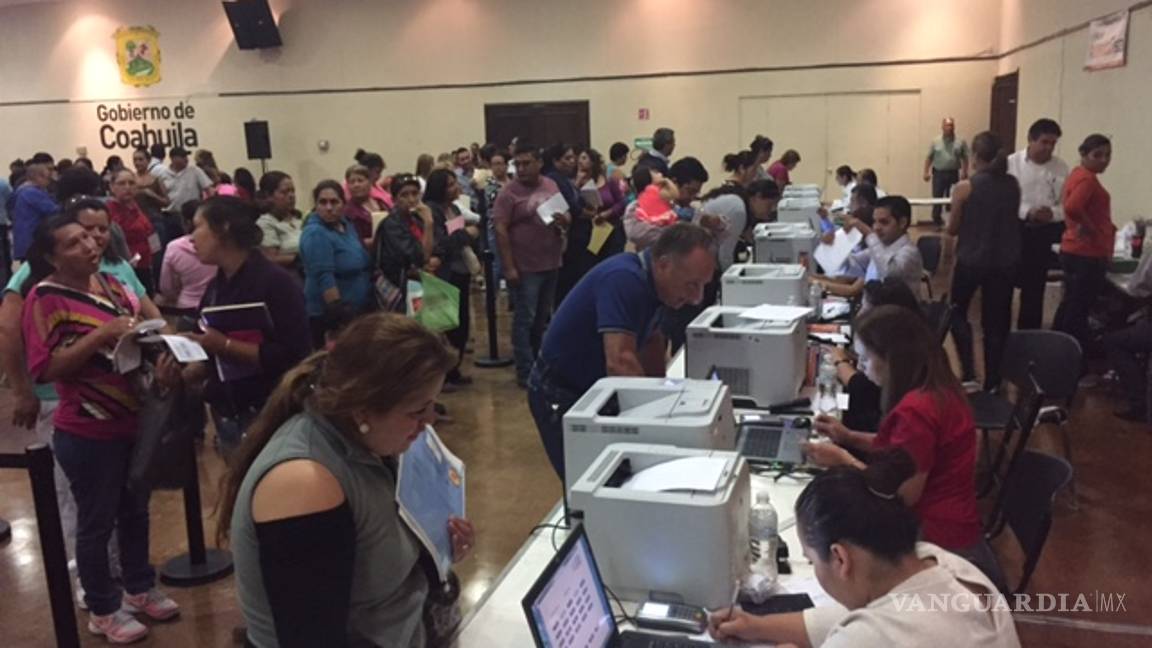 $!‘Ofertan’ en Coahuila licencias de manejo y actas de nacimiento