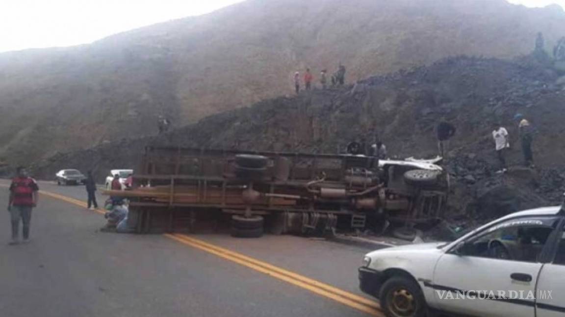 Accidente de tránsito deja 18 muertos en Bolivia