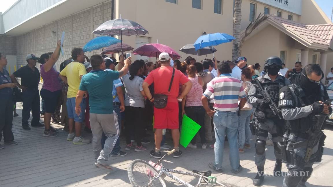 Comunidad protesta porque no se les considera en la ruta de camión Torreón-San Pedro