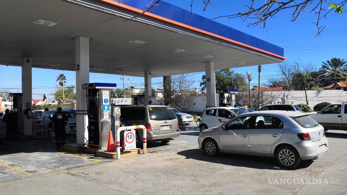 $!Inician compras de pánico en Monclova y la Región Centro por falta de gasolina