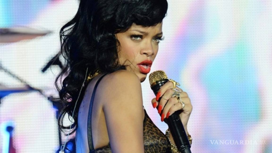 Rihanna critica a Snapchat por trivializar violencia machista