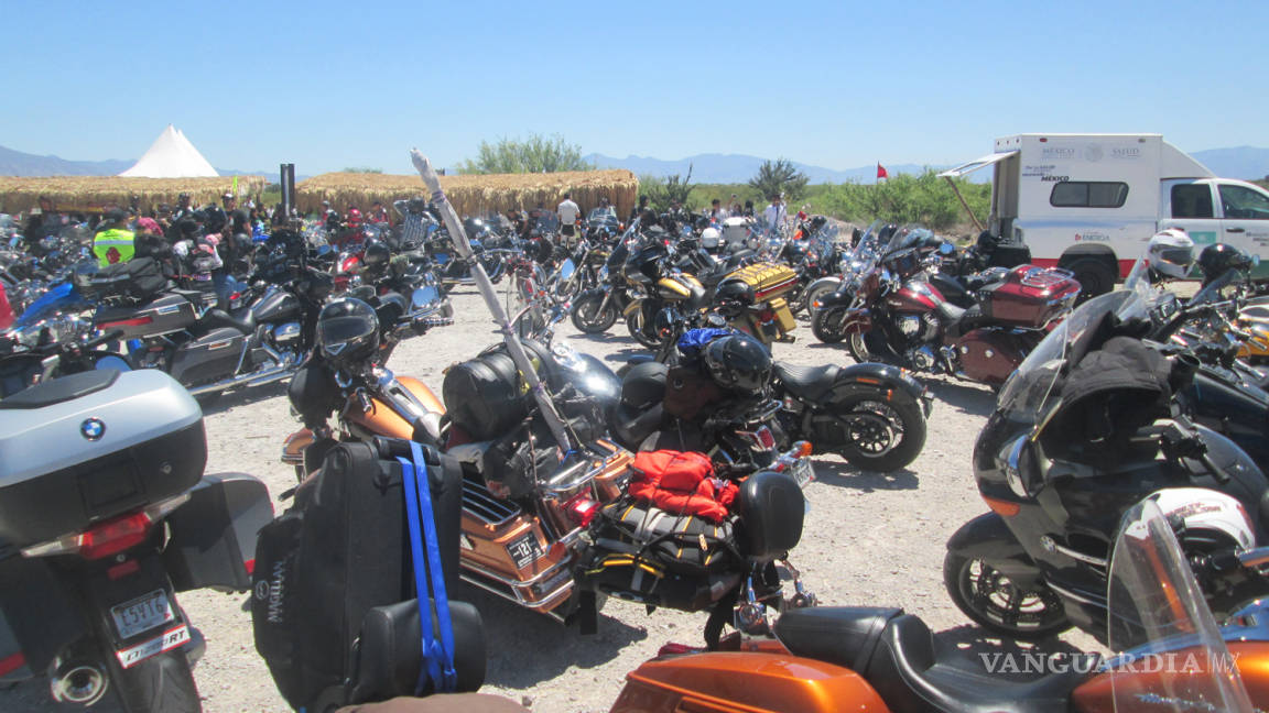 &quot;Bikers&quot; visitan Cuatro Ciénegas por el evento Rodando Coahuila 2017