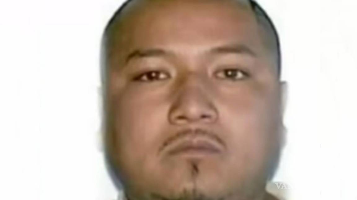 $!Huachicoleros incendiaron autos en vialidades por operativo de la Marina en Guanajuato, el bastión del "El Marro"