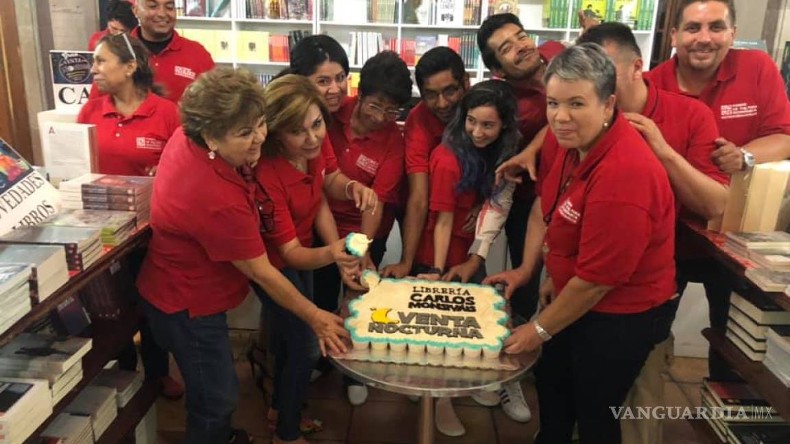 Celebran con éxito en Pijamada Literaria en la Monsiváis de Saltillo