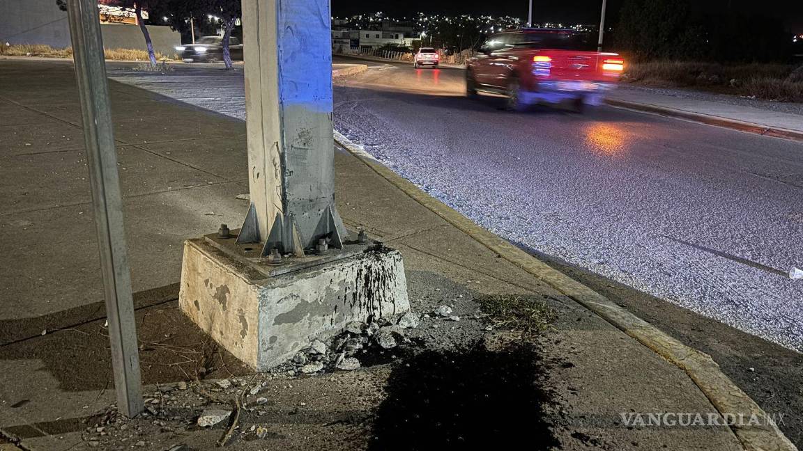 $!Las autoridades revisarán cámaras de seguridad cercanas para identificar al responsable del impacto.