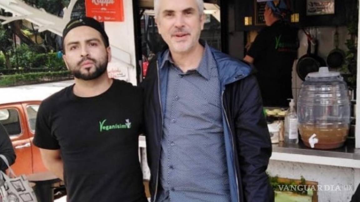 Alfonso Cuarón come vegano en CDMX