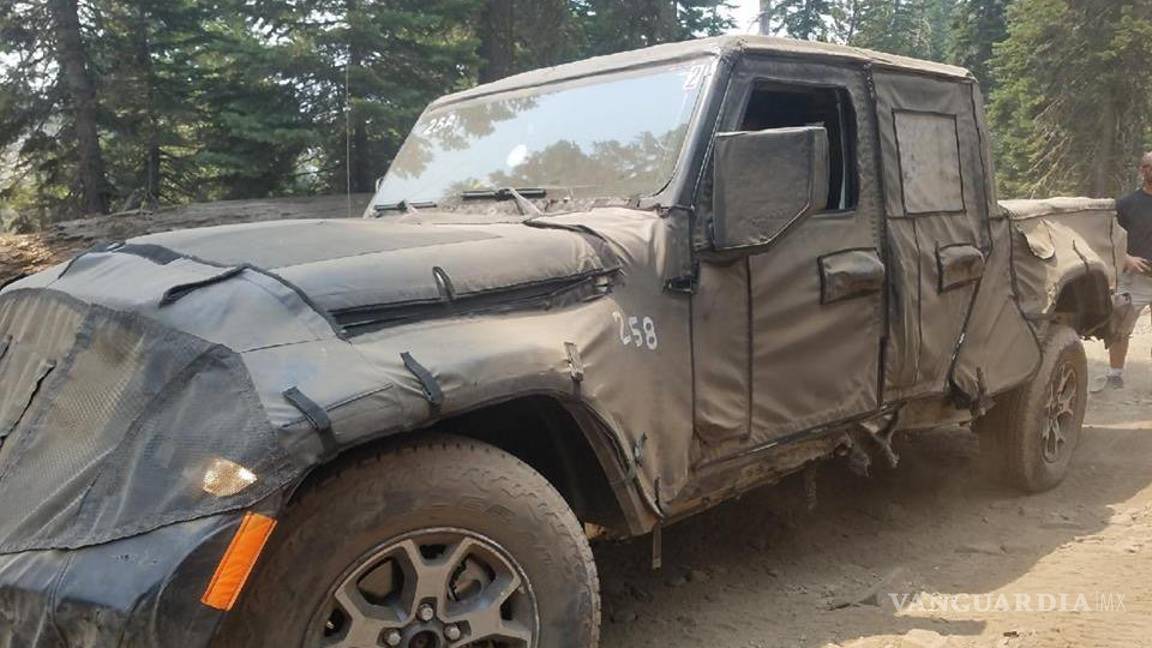 $!Jeep prepara una pick up basada en el Wrangler, la primera en 30 años y así sería (fotos)