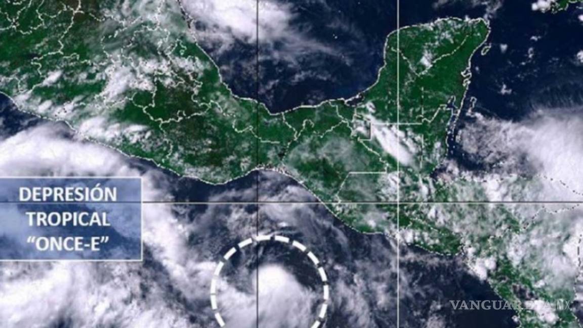 Emiten alerta azul en costas de Oaxaca por depresión tropical 11-E