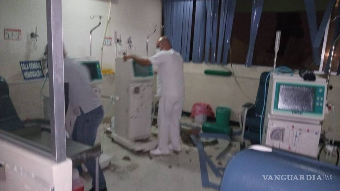 $!‘Golpea’ granizo a Nueva Rosita, Coahuila; reportan daños en clínica del IMSS