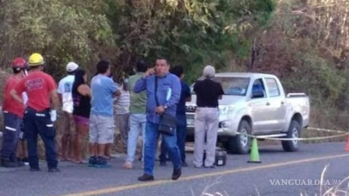 $!Asesinan a dos maestros, a uno lo matan frente a sus alumnos