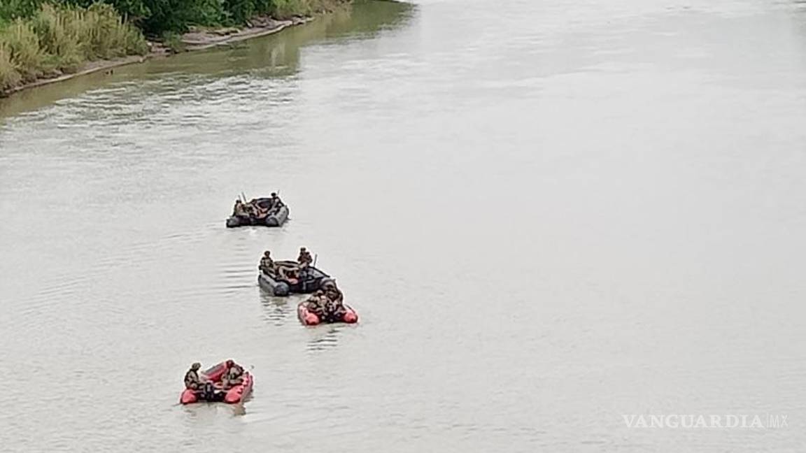 $!Al menos 12 agentes de las fuerzas armadas de Estados Unidos a bordo de sus botes ingresaron a territorio de México en repetidas ocasiones.