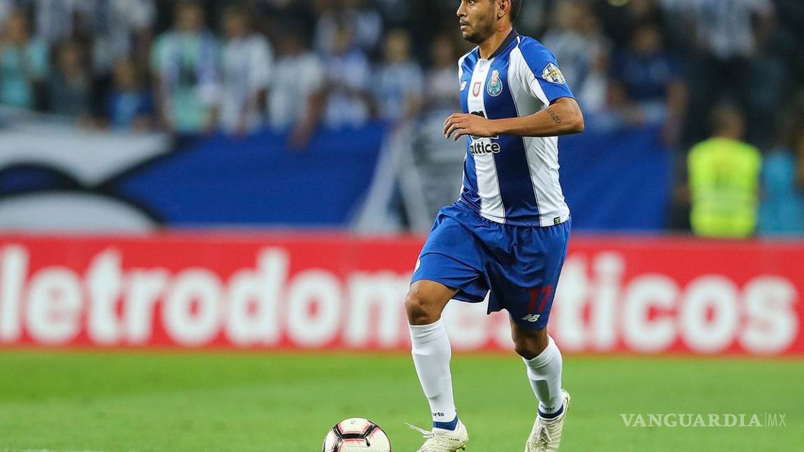 $!Herrera sigue como capitán, 'Tecatito' titular y el Porto logra sólo un punto