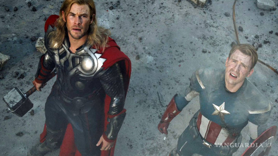 El beso de Thor y Capitán América