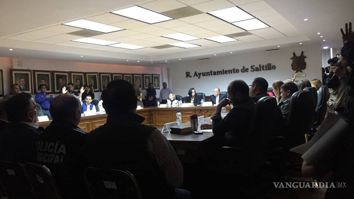 $!Aprueban regreso de Isidro López a la alcaldía de Saltillo