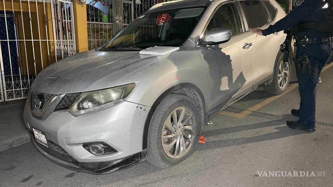 Motociclista dispara contra camioneta que lo tumbó en la colonia Bellavista, en Saltillo